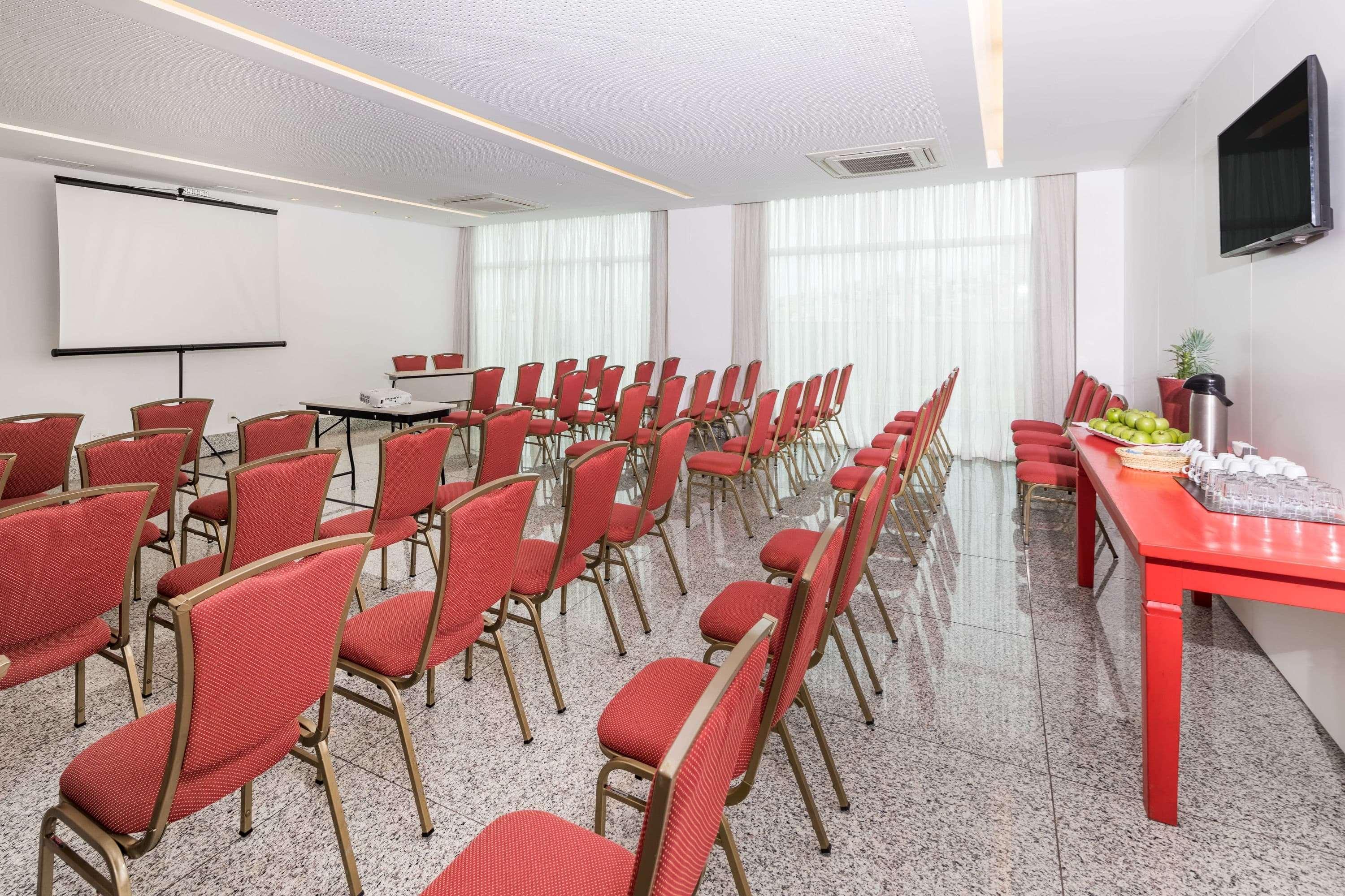 Esuites Virginia Luxemburgo Belo Horizonte Exteriör bild